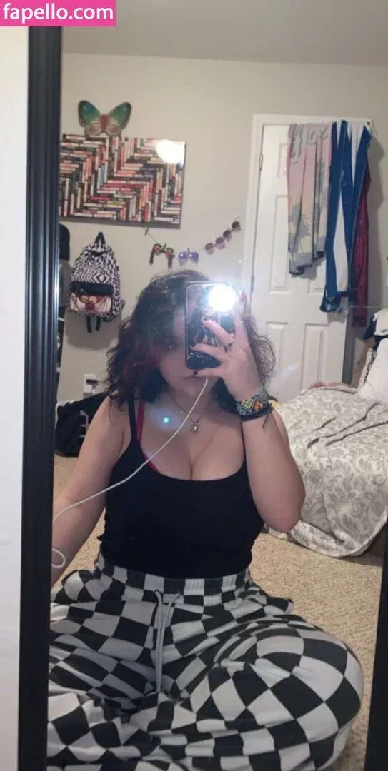 Thick Snapchat Slut Onlyfans Photo Gallery 