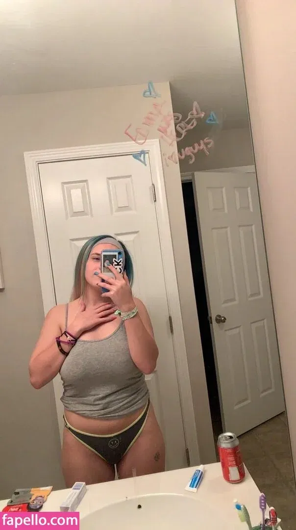 Thick Snapchat Slut Onlyfans Photo Gallery 