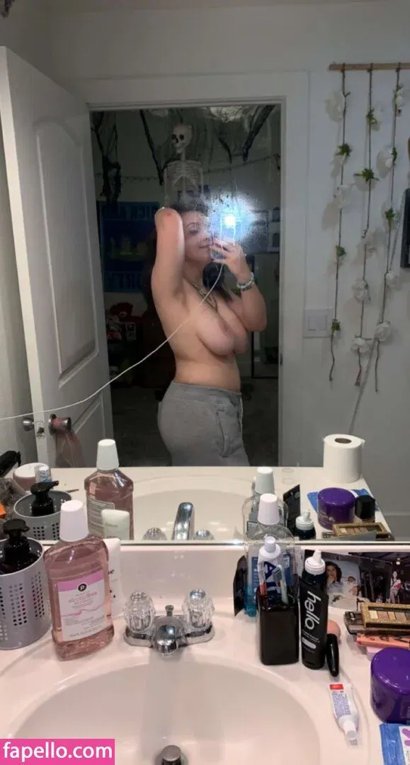 Thick Snapchat Slut Onlyfans Photo Gallery 