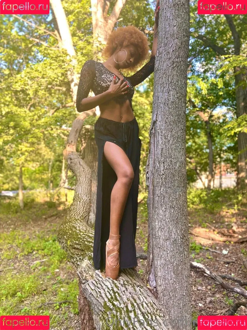 niaaliyah Onlyfans Photo Gallery 