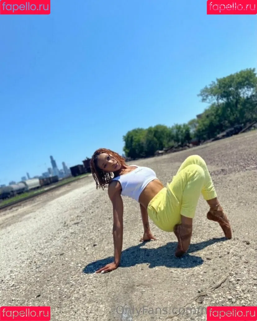 niaaliyah Onlyfans Photo Gallery 