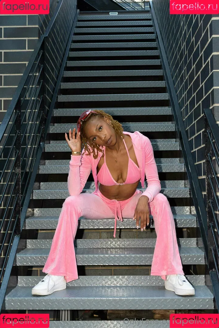 niaaliyah Onlyfans Photo Gallery 