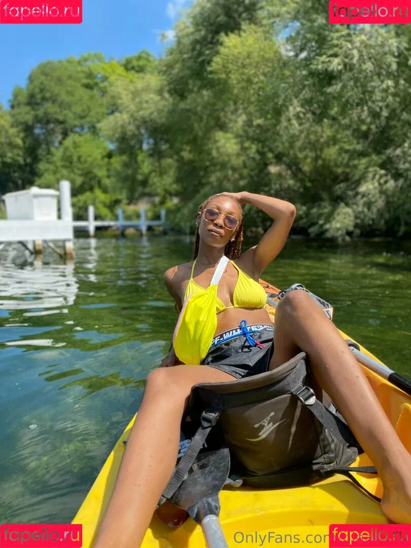 niaaliyah Onlyfans Photo Gallery 