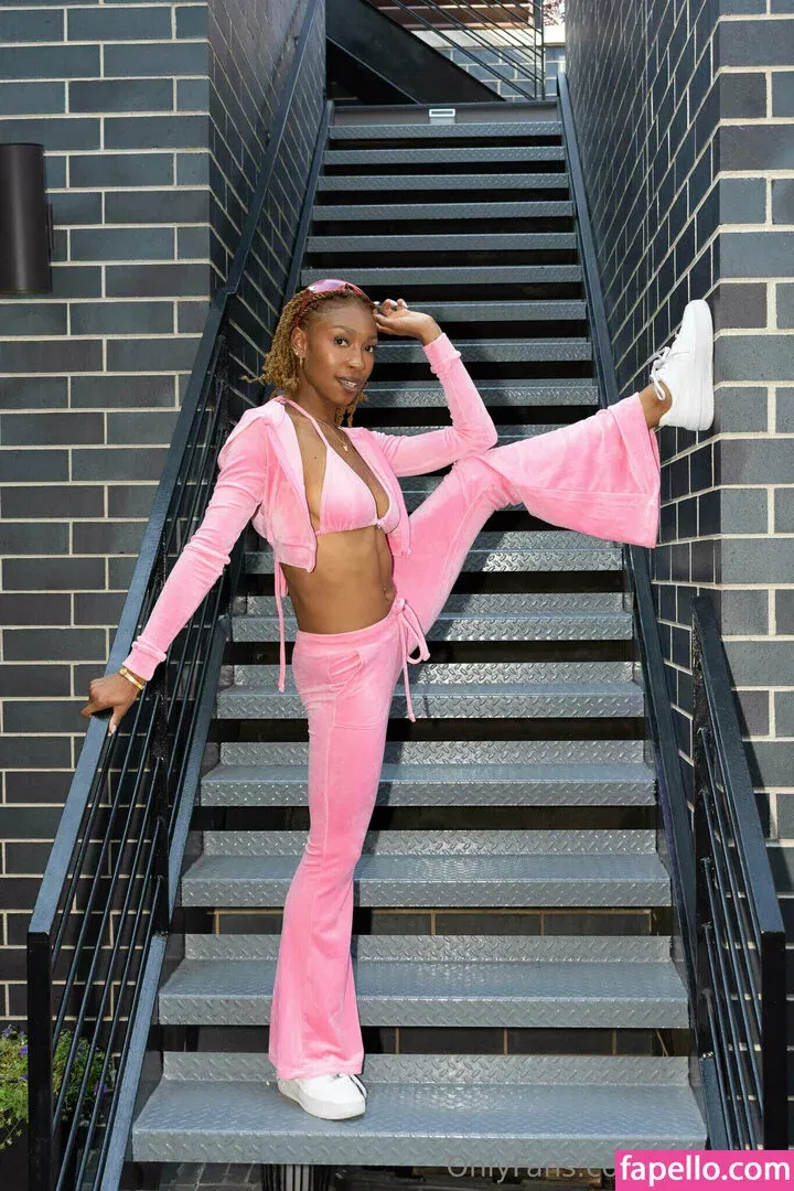 niaaliyah Onlyfans Photo Gallery 