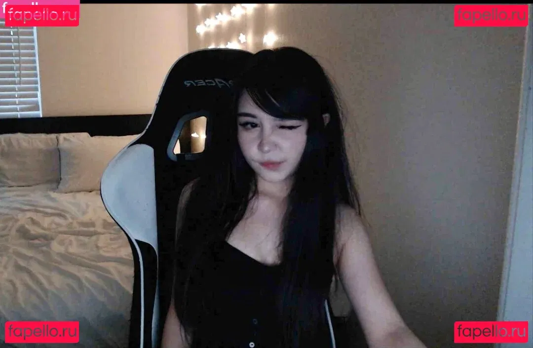 Strwbrryspit Onlyfans Photo Gallery 