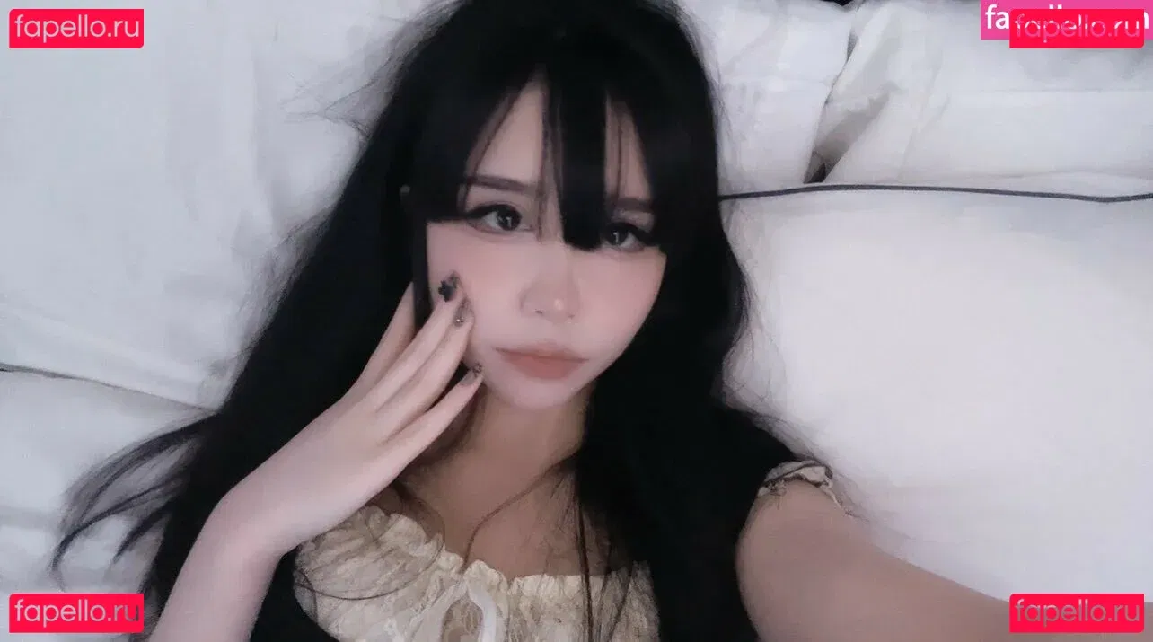 Strwbrryspit Onlyfans Photo Gallery 