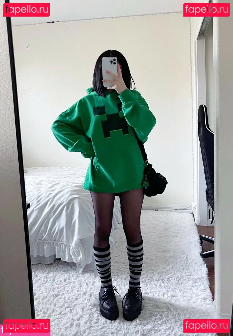 Strwbrryspit Onlyfans Photo Gallery 