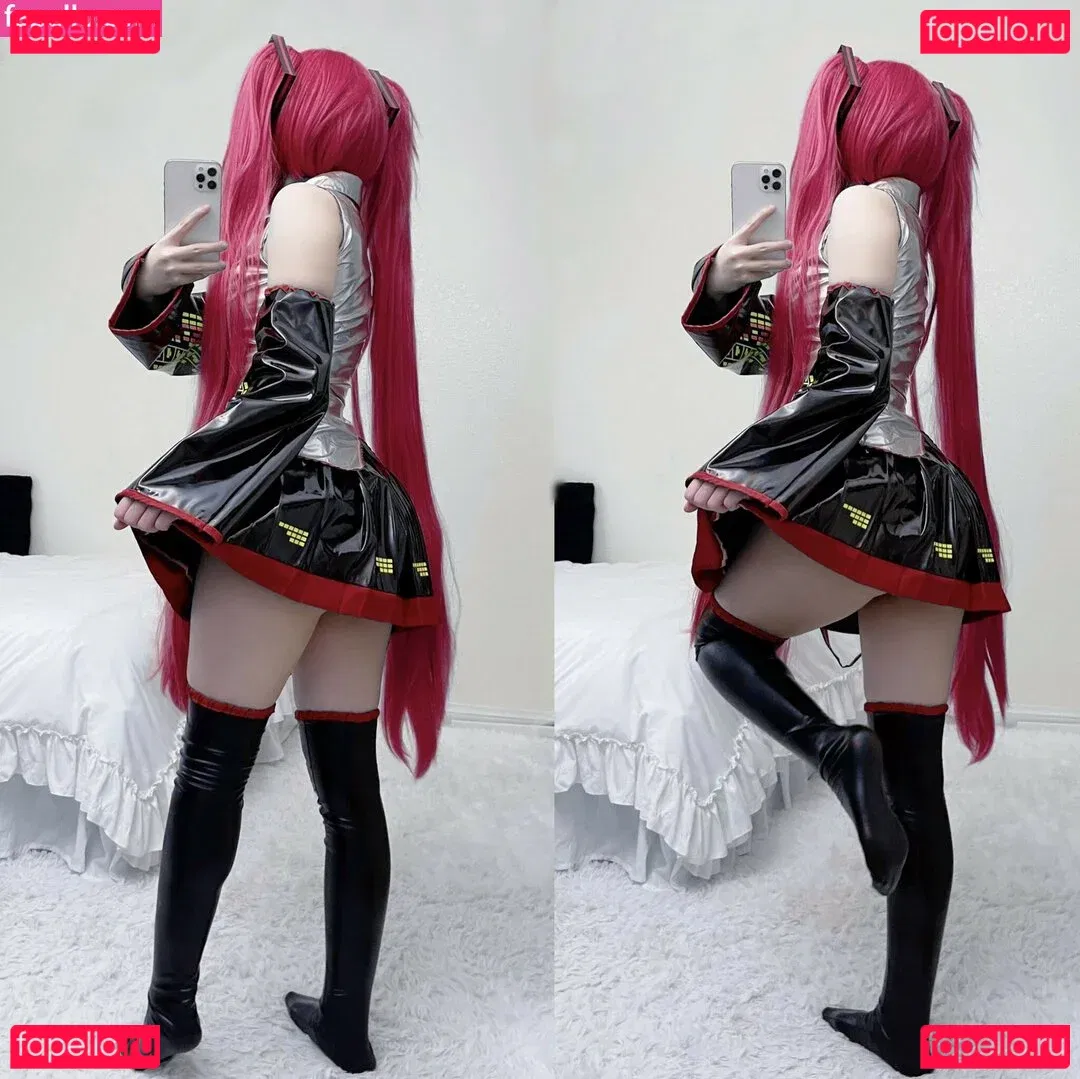 Strwbrryspit Onlyfans Photo Gallery 