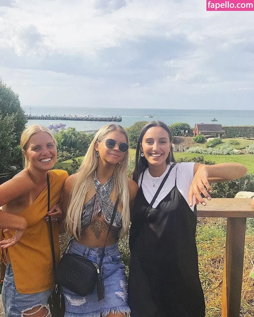 bellafrancescaa_ Onlyfans Photo Gallery 