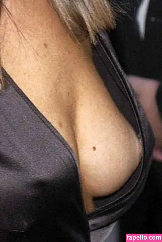 Claudia Winkleman Onlyfans Photo Gallery 