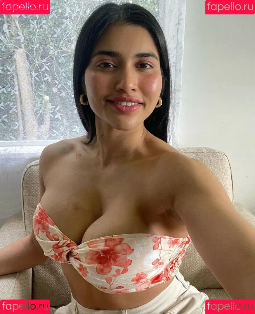 Ravina Patel Onlyfans Photo Gallery 