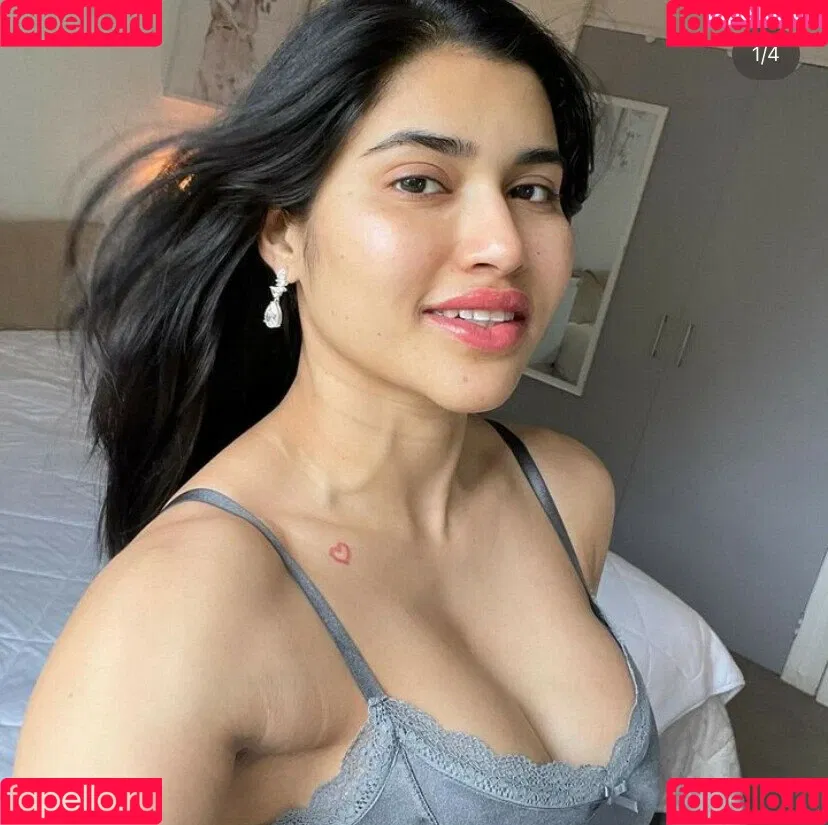 Ravina Patel Onlyfans Photo Gallery 