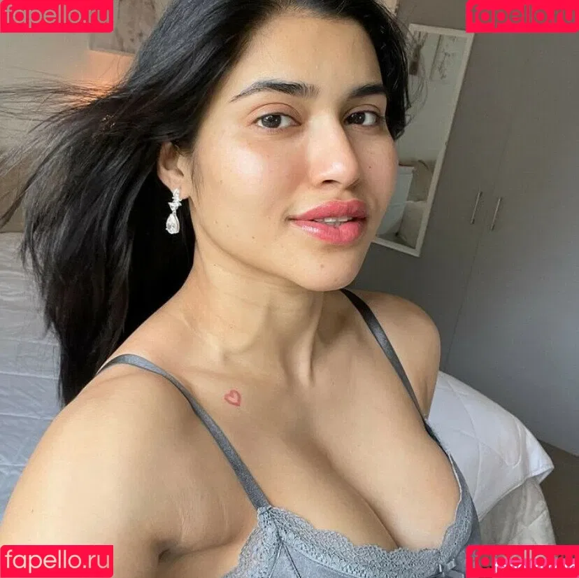 Ravina Patel Onlyfans Photo Gallery 