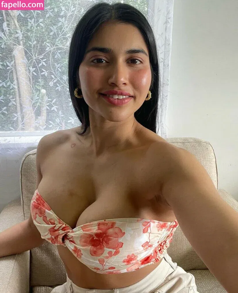 Ravina Patel Onlyfans Photo Gallery 