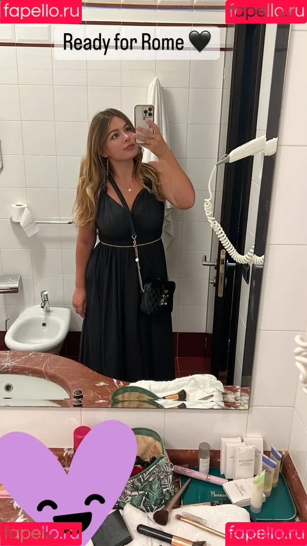 DonaSpock Onlyfans Photo Gallery 