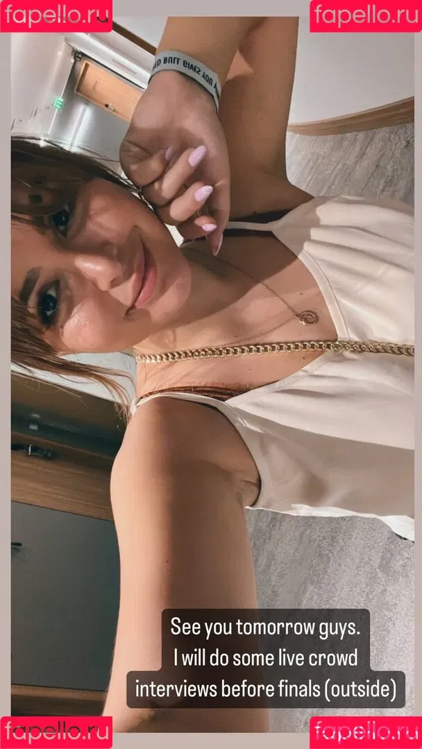 DonaSpock Onlyfans Photo Gallery 