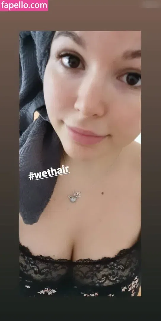 DonaSpock Onlyfans Photo Gallery 