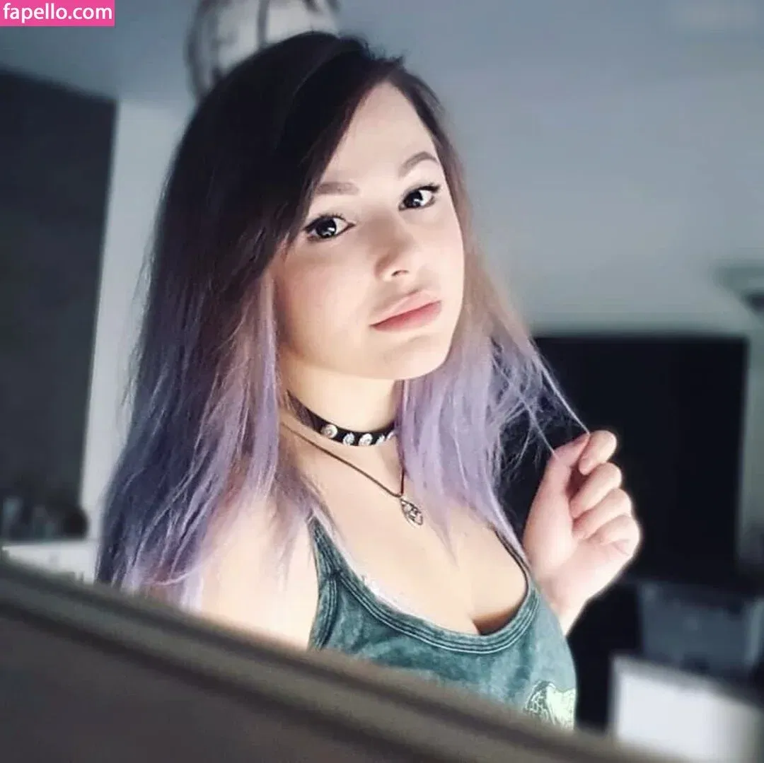 DonaSpock Onlyfans Photo Gallery 