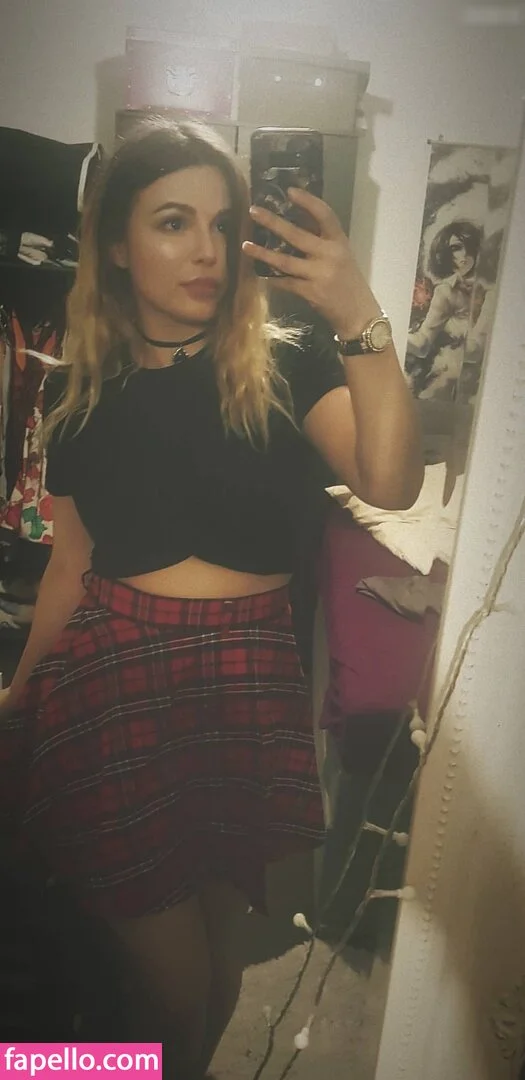 DonaSpock Onlyfans Photo Gallery 