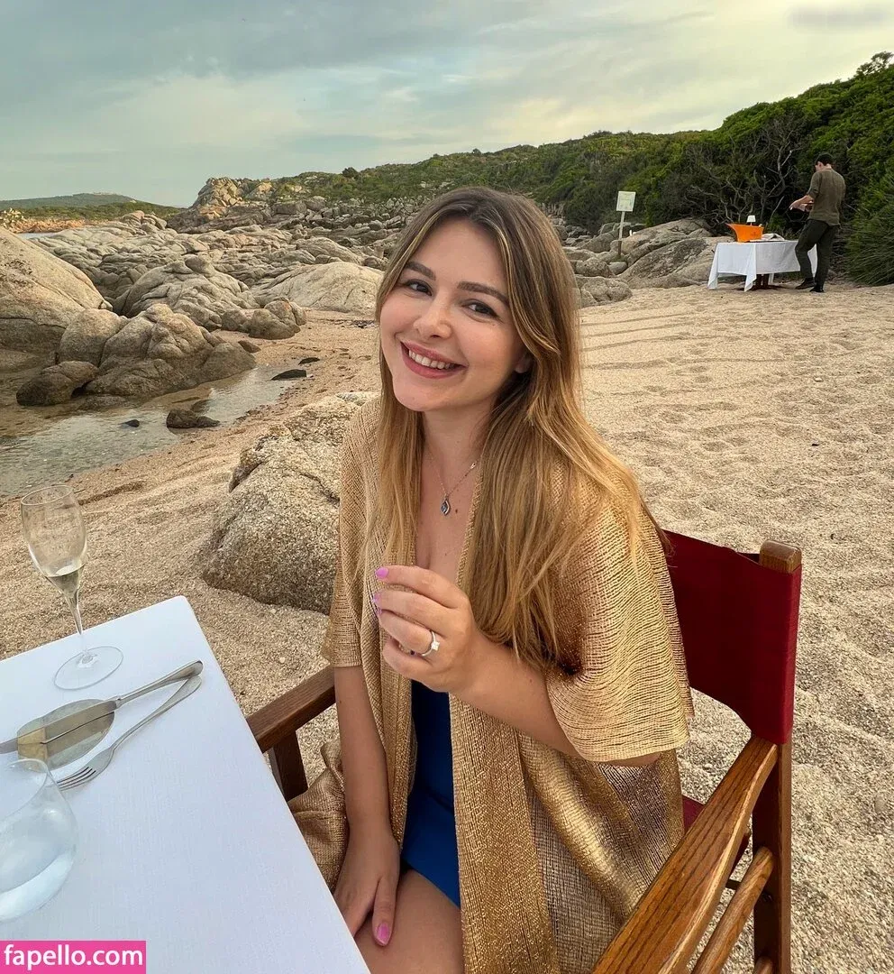 DonaSpock Onlyfans Photo Gallery 