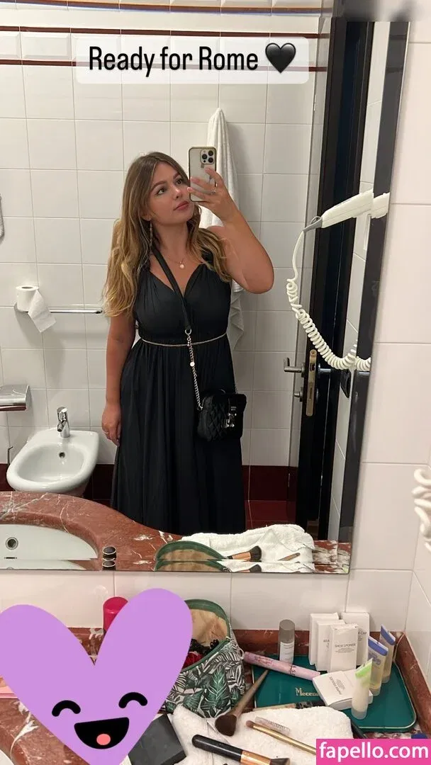 DonaSpock Onlyfans Photo Gallery 