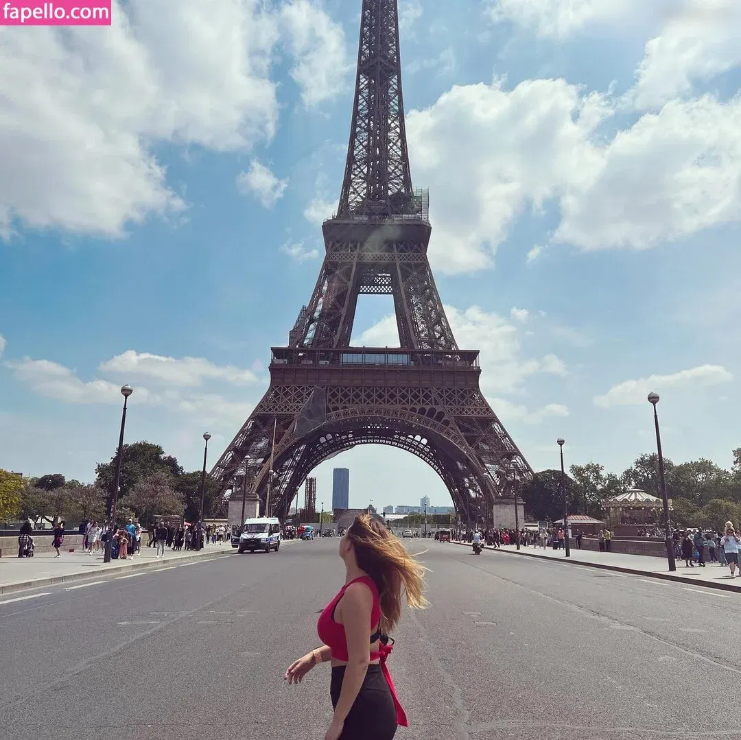 DonaSpock Onlyfans Photo Gallery 