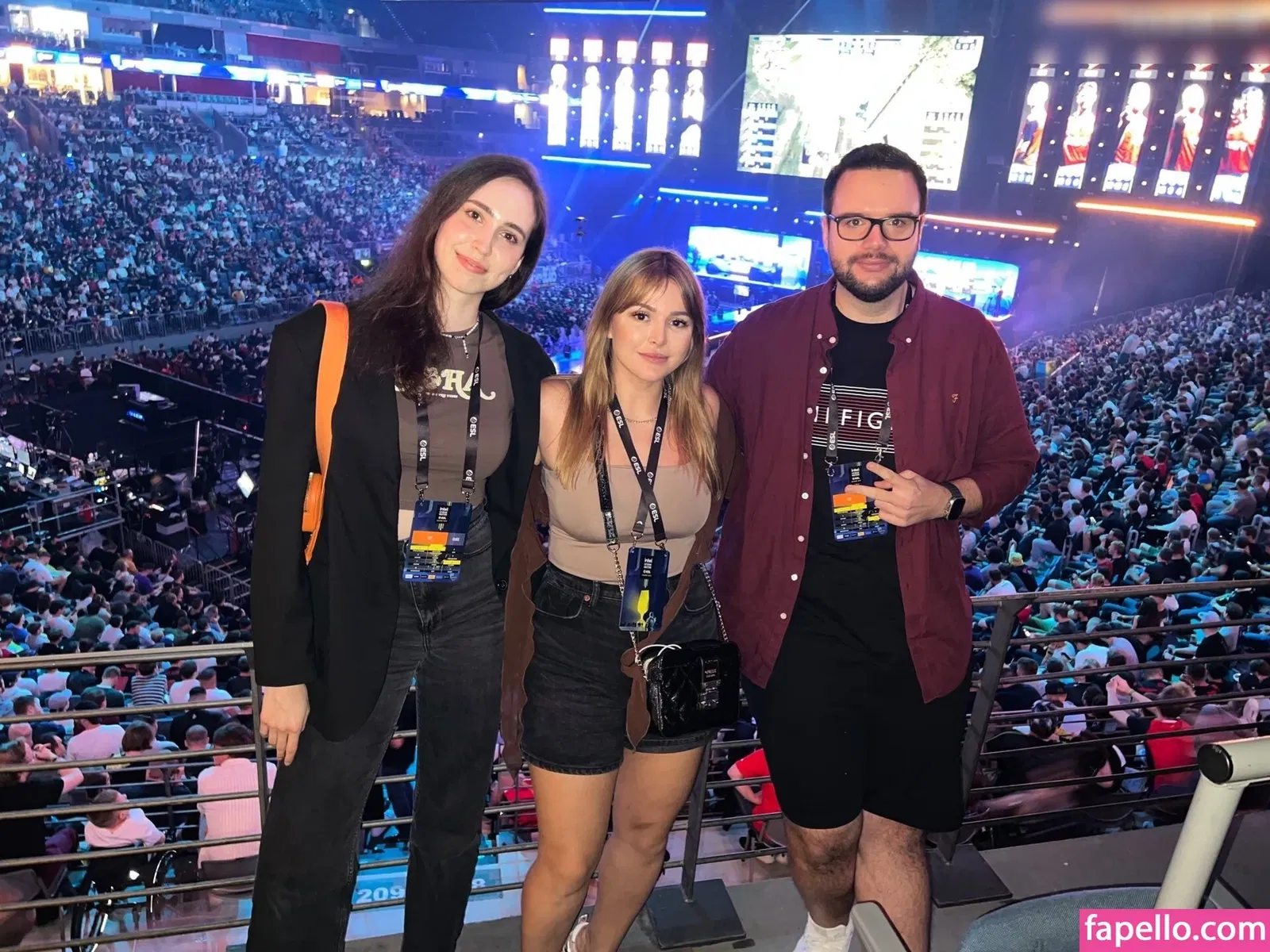 DonaSpock Onlyfans Photo Gallery 