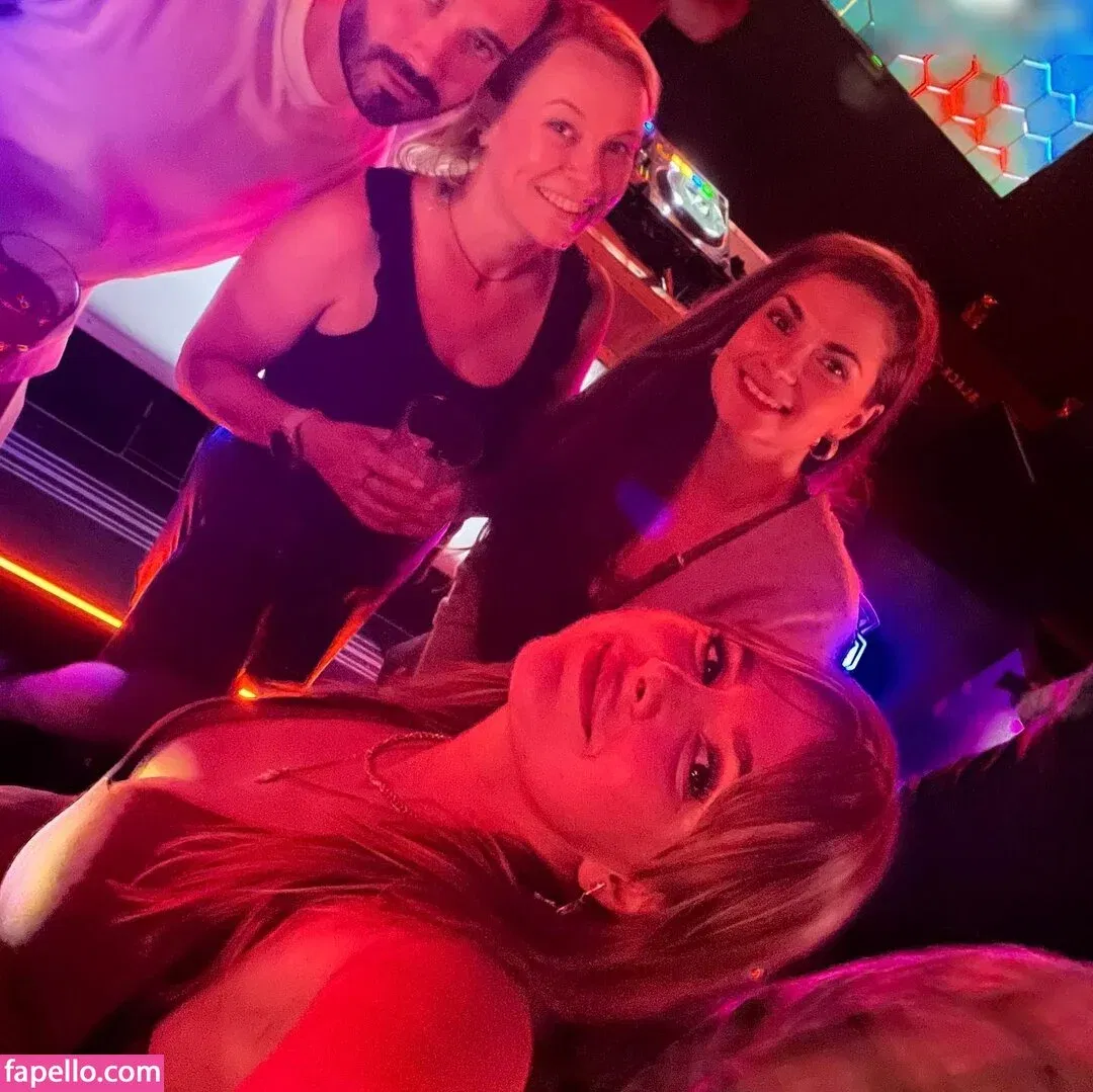 DonaSpock Onlyfans Photo Gallery 