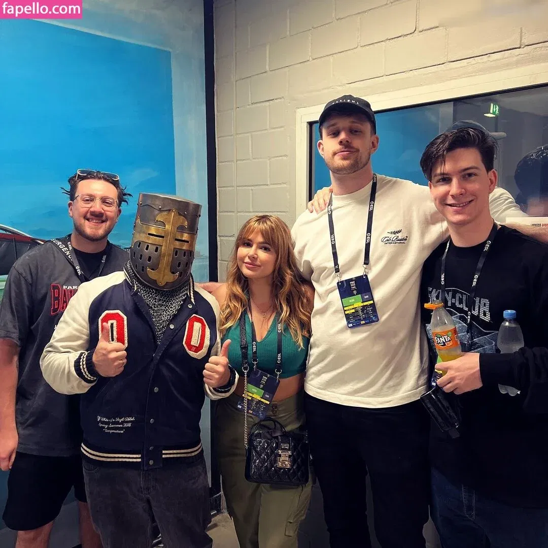 DonaSpock Onlyfans Photo Gallery 