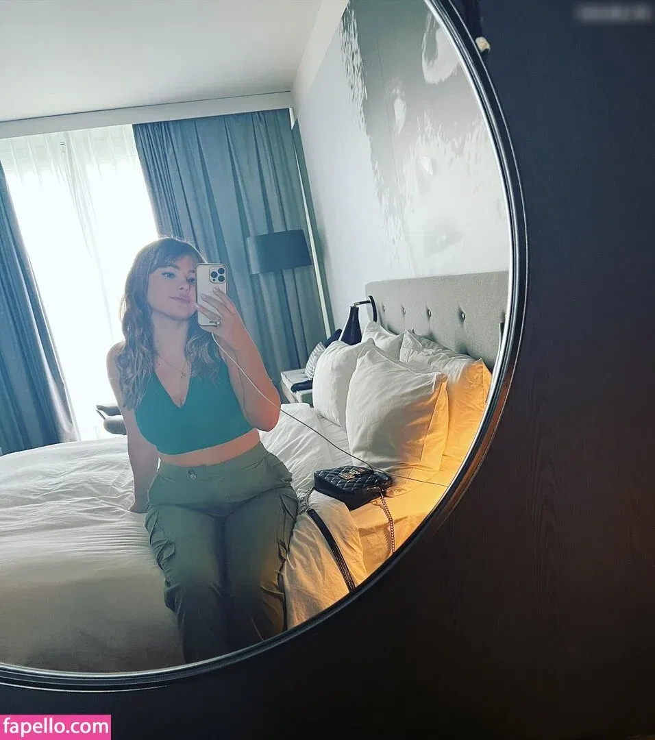 DonaSpock Onlyfans Photo Gallery 