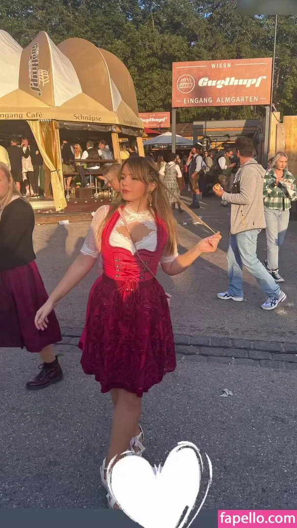 DonaSpock Onlyfans Photo Gallery 