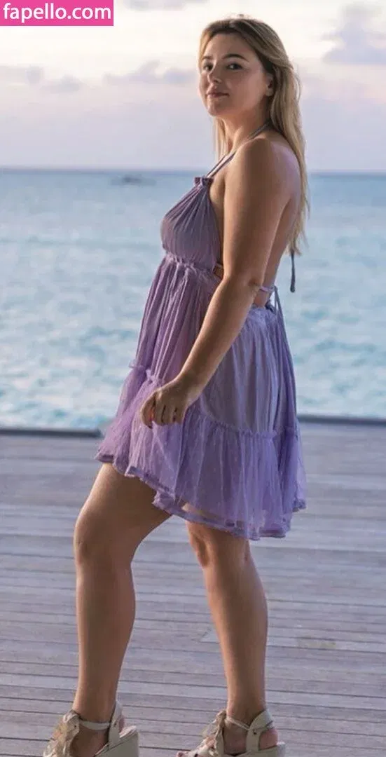 DonaSpock Onlyfans Photo Gallery 