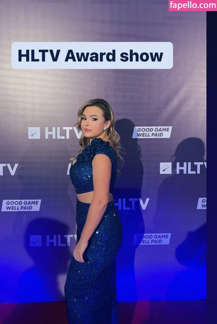 DonaSpock Onlyfans Photo Gallery 