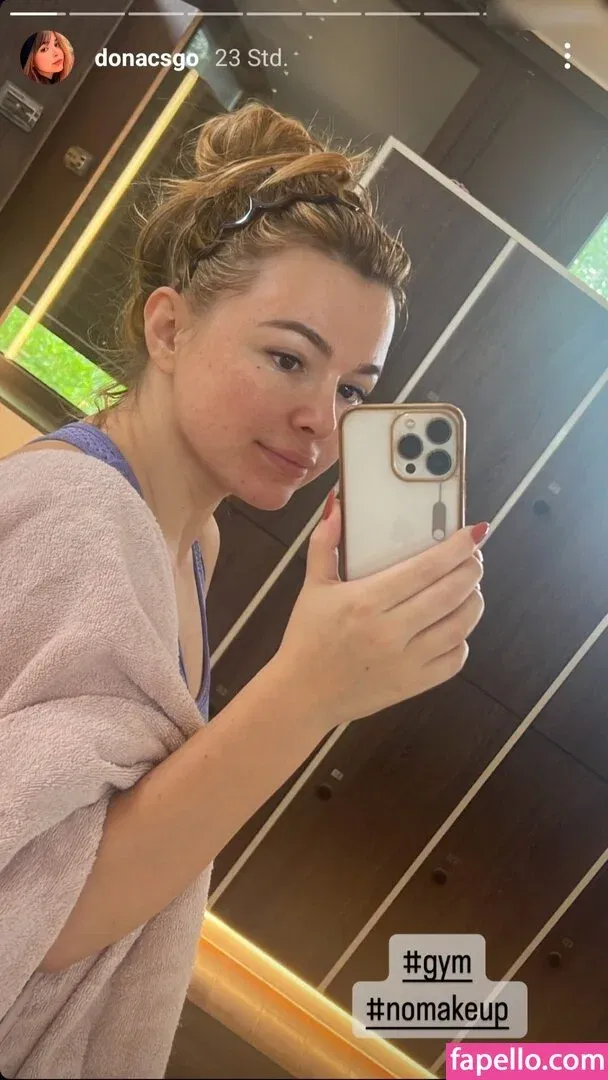 DonaSpock Onlyfans Photo Gallery 