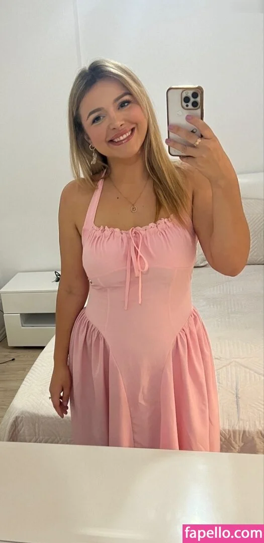 DonaSpock Onlyfans Photo Gallery 