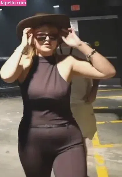 DonaSpock Onlyfans Photo Gallery 