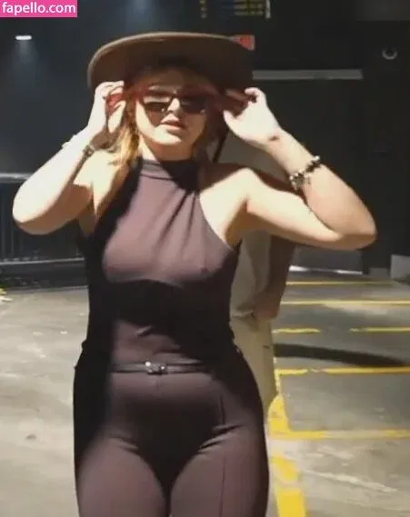 DonaSpock Onlyfans Photo Gallery 