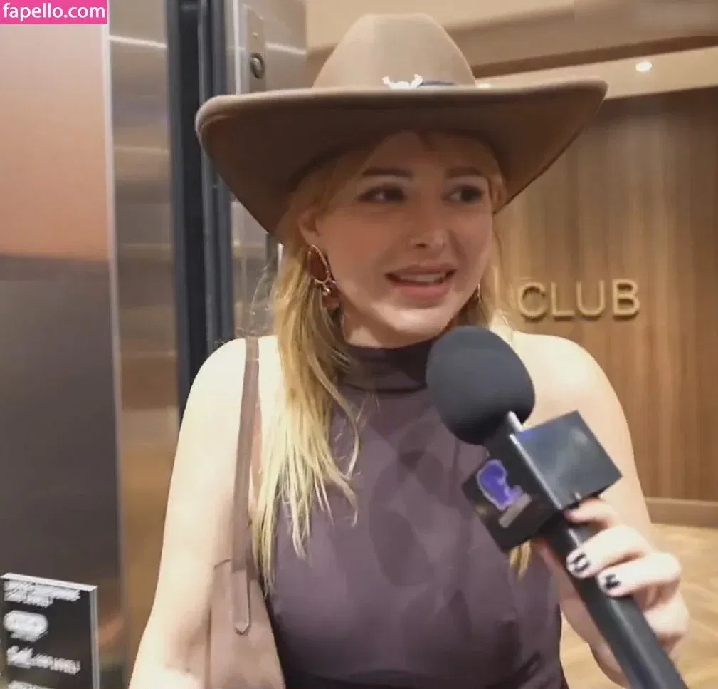 DonaSpock Onlyfans Photo Gallery 