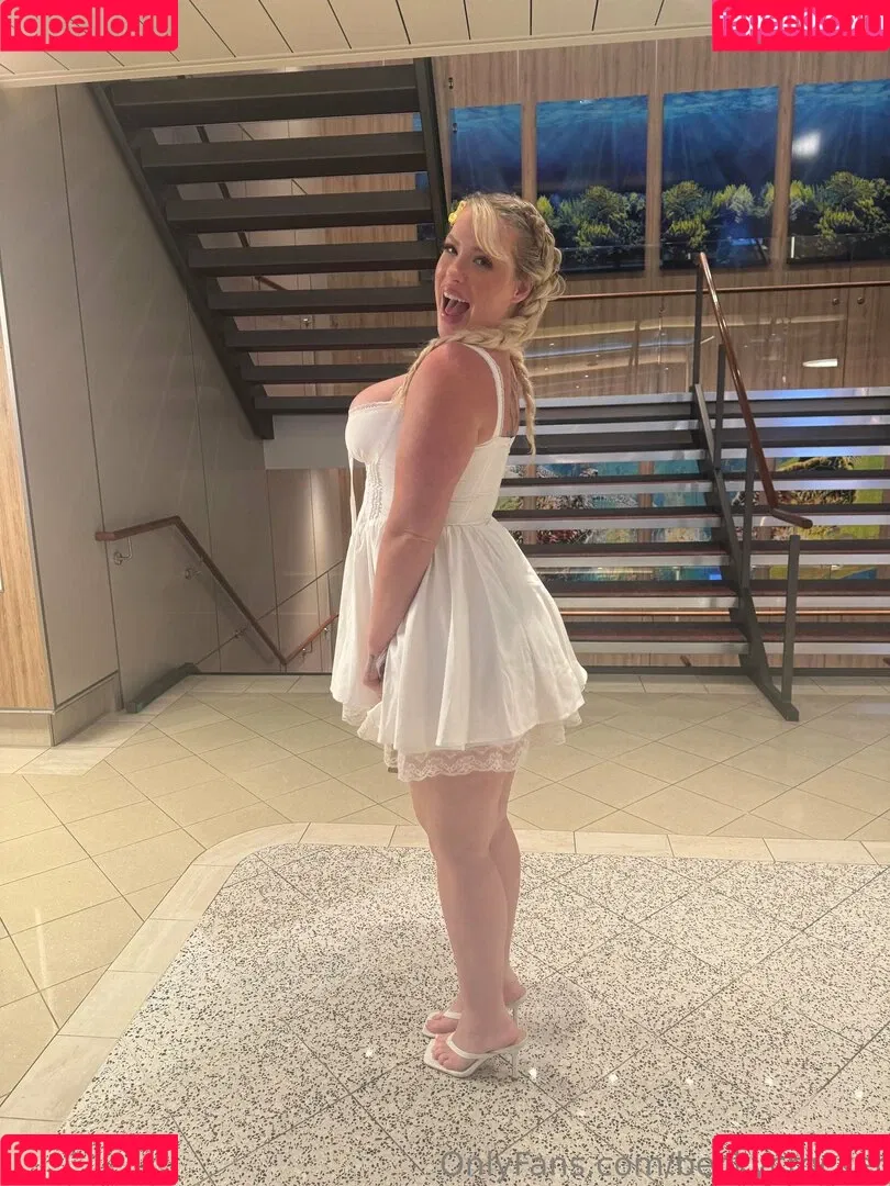 Becky Crocker Onlyfans Photo Gallery 