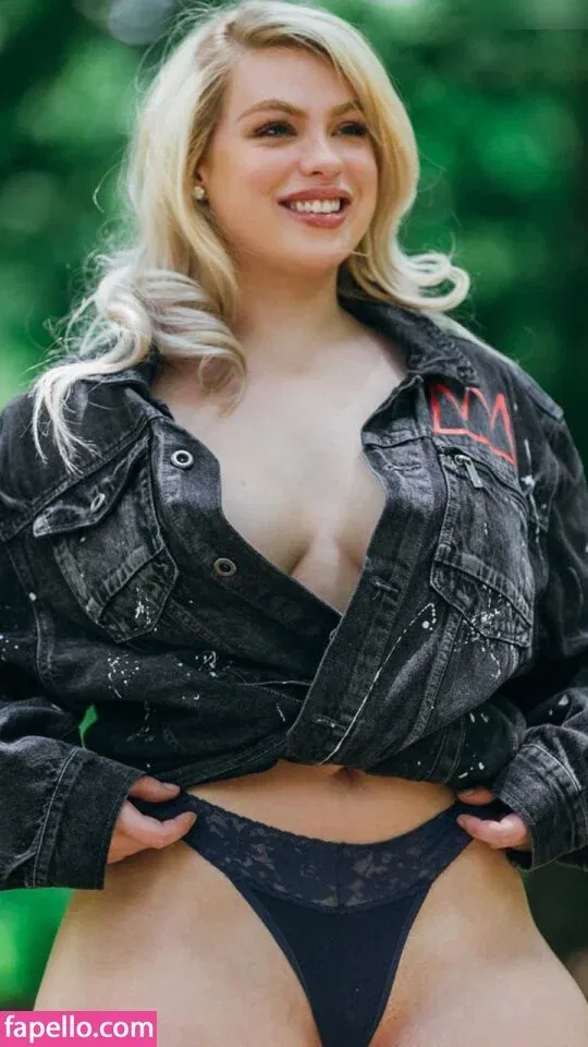 Becky Crocker Onlyfans Photo Gallery 