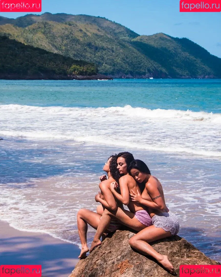 Salila Thuy Onlyfans Photo Gallery 