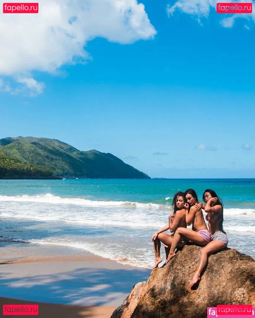 Salila Thuy Onlyfans Photo Gallery 