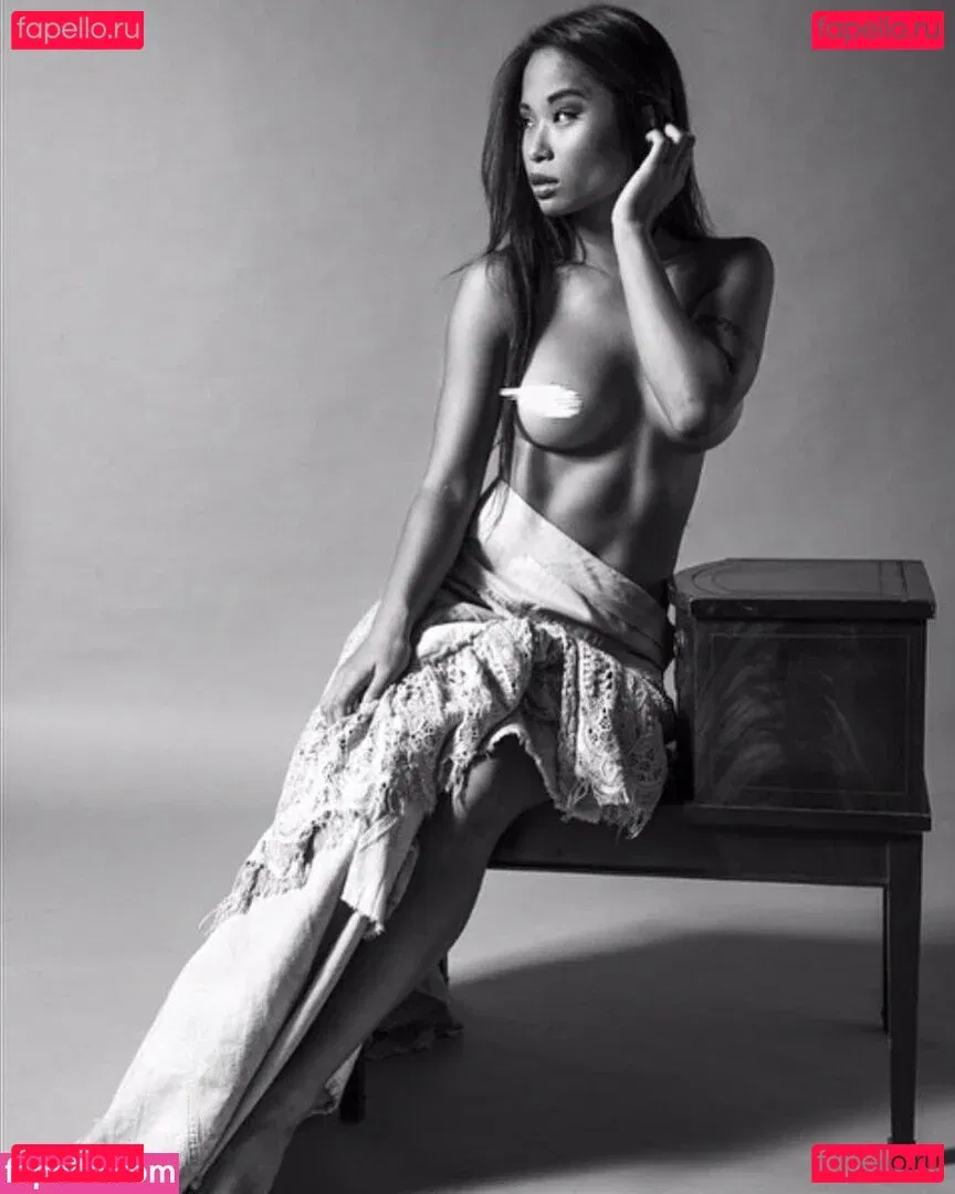 Salila Thuy Onlyfans Photo Gallery 