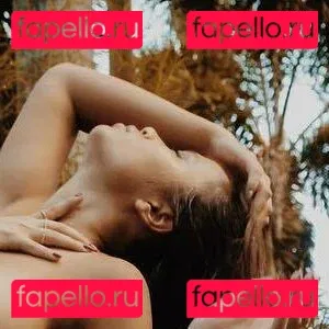 Salila Thuy Onlyfans Photo Gallery 