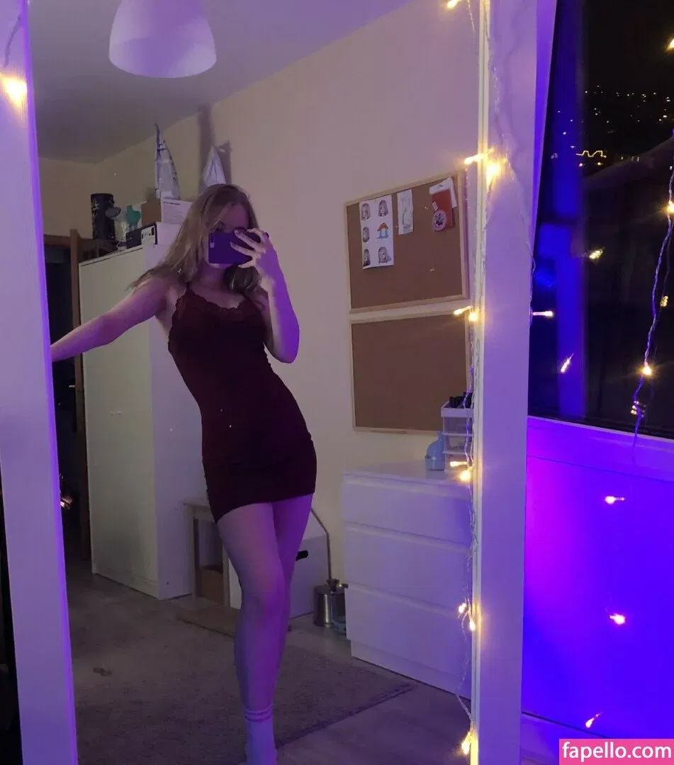 Fox_Happiness Onlyfans Photo Gallery 