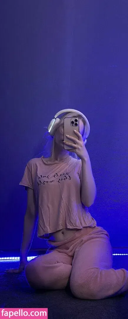 Fox_Happiness Onlyfans Photo Gallery 