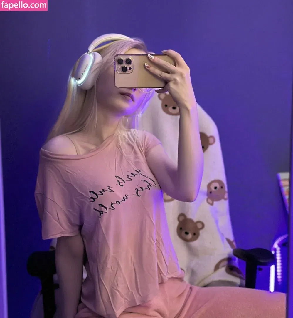 Fox_Happiness Onlyfans Photo Gallery 