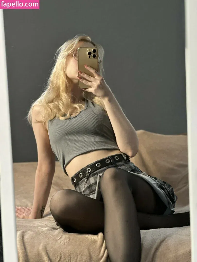 Fox_Happiness Onlyfans Photo Gallery 