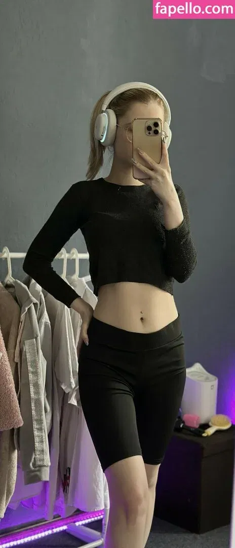 Fox_Happiness Onlyfans Photo Gallery 