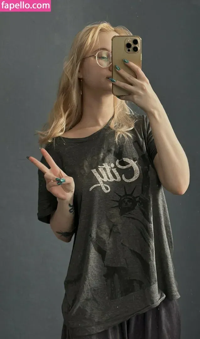 Fox_Happiness Onlyfans Photo Gallery 